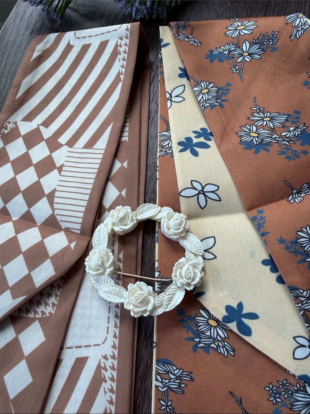 Accessory Trio Brooch Bone Colored Rose and 2 purse/hair Scarves - Picture 5 of 11
